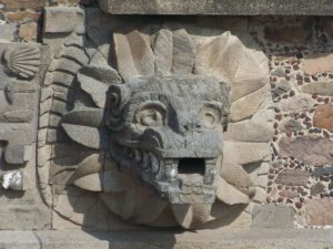 teotihuacan-pernata-zmija